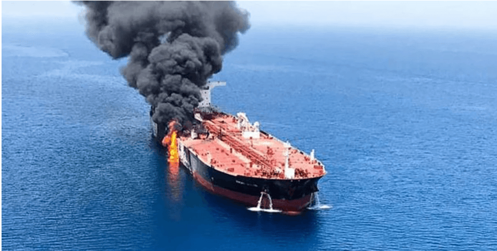 হরমুজ প্রণালিতে কার্গো জাহাজে হা’ম’লা, জ্ব’ল’ছে আ’গু’ন