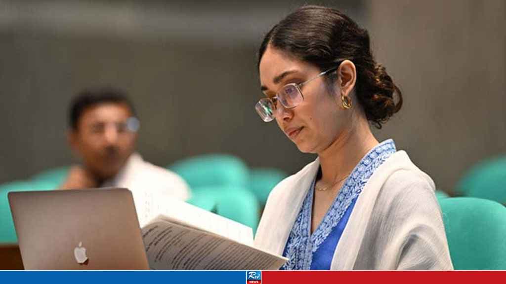 ভিআইপি লাউঞ্জে বসে সংসদ অধিবেশন দেখলেন জাইমা রহমান