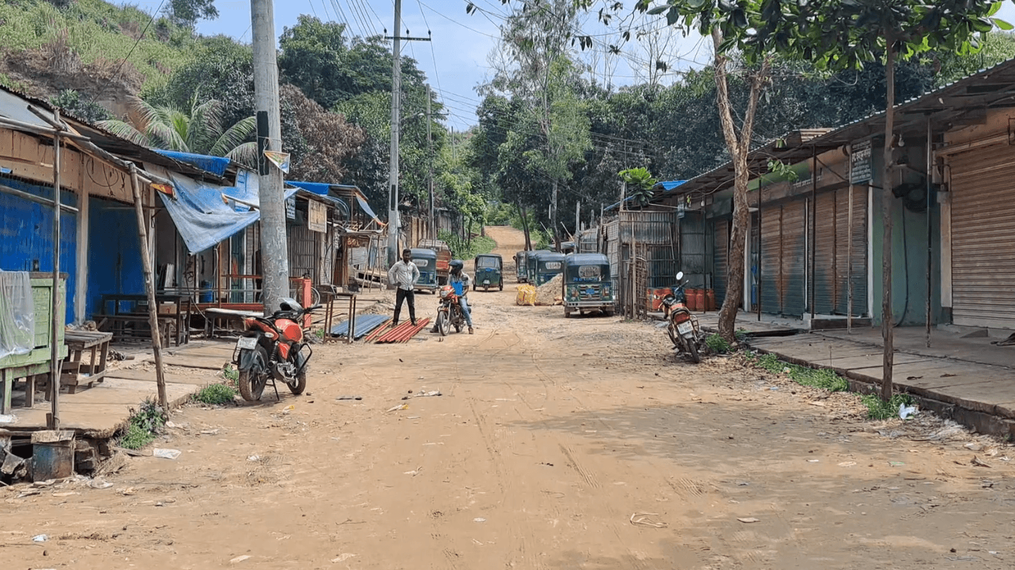 আসলাম চোধুরী জড়িত আছে,র‍্যাব আমাদের উপর অত্যাচার করছে,আমরা শান্তিতে থাকতে চাই : জঙ্গল সলিমপুর গণজমায়েতে এলাকাবাসী