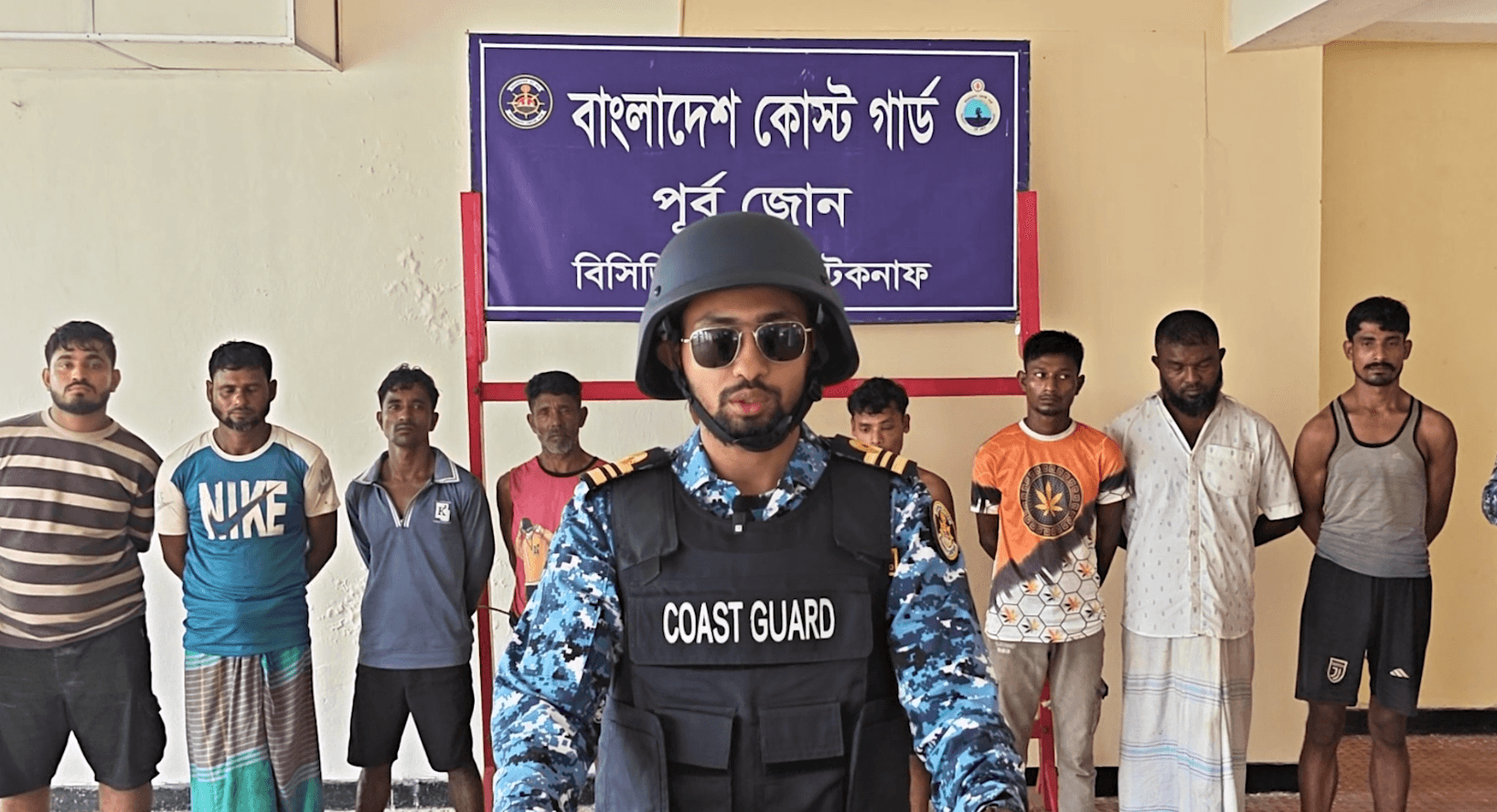 টেকনাফে কোস্ট গার্ডের অভিযানে মানব পাচার চক্রের বড় ধাক্কা। ৫০ জন উদ্ধার, ৯ পাচারকারী আটক