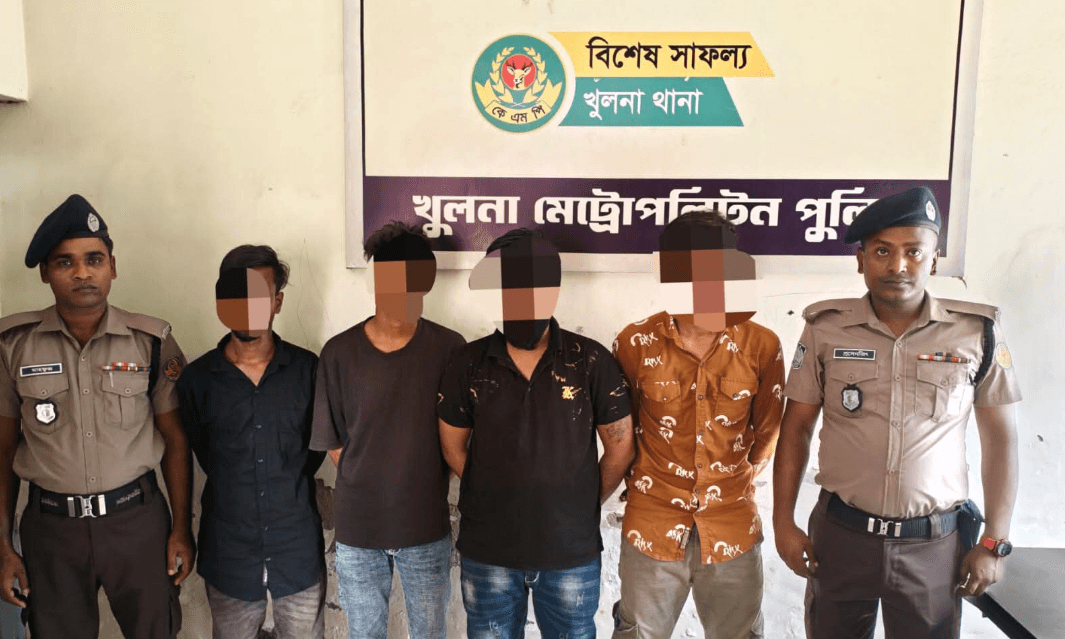 আশিক গ্রুপের চার সক্রিয় সদস্য গ্রেপ্তার, অস্ত্র মামলায় আদালতে প্রেরণ