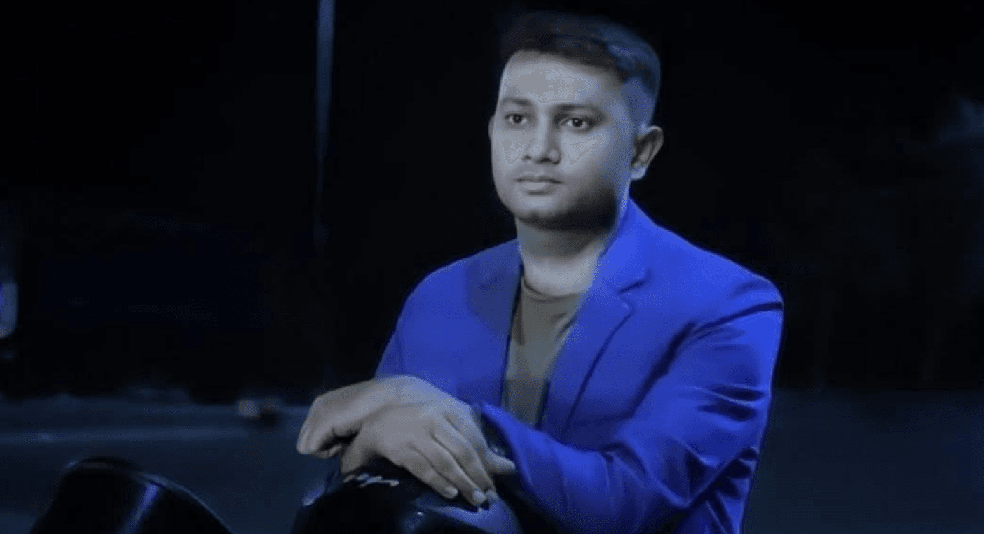 লনায় অস্ত্র, গুলি ও ইয়াবাসহ পুলিশ সদস্য গ্রেপ্তার
