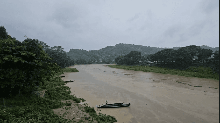 টানা তিন দিনের ভারী বর্ষণে দুর্যোগ পরিস্থিতির সৃষ্টি হয়েছে পার্বত্য জেলা বান্দরবানে