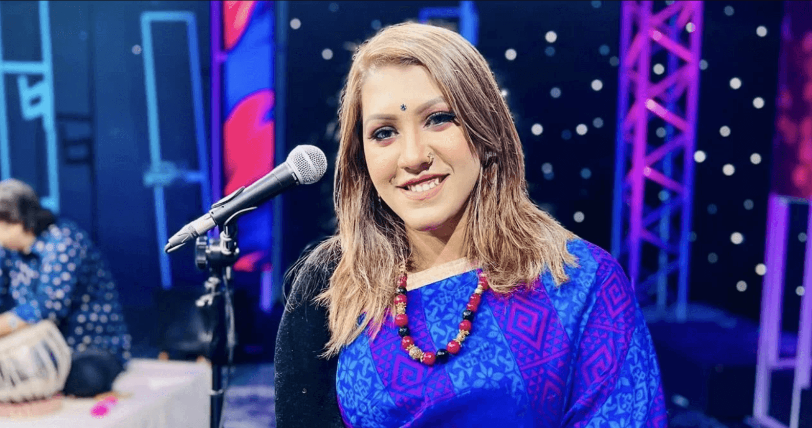 সংগীতে সাফল্যে সন্তুষ্ট বাবা-মা, ফুটবল উন্মাদনায় ভরপুর পূজা