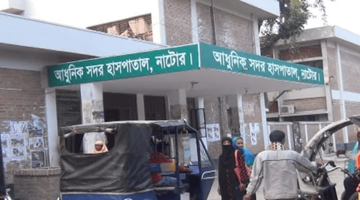 স্বামীর চিকিৎসার এসে কান ছিঁড়ে দুল ছিনতাই: নাটোরে কান কেটে নিল দুর্বৃত্তরা, ২৪ সেলাই!