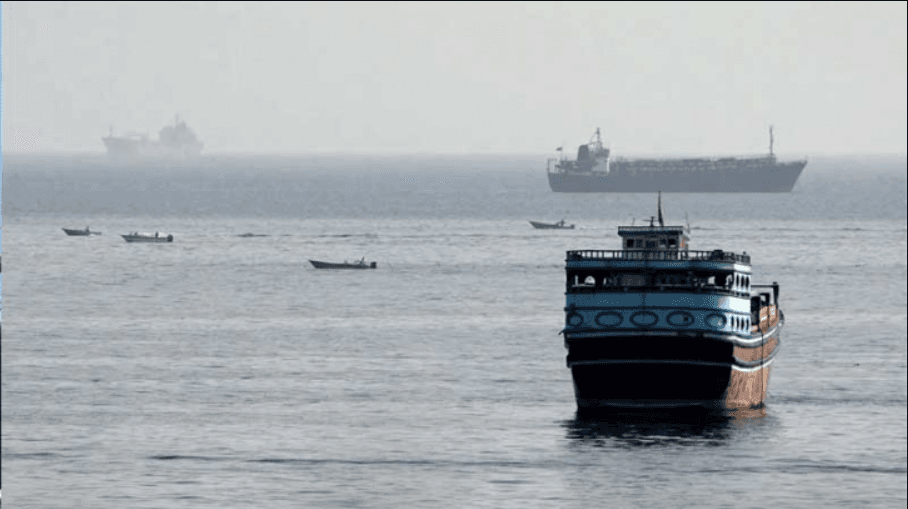 হরমুজ প্রণালিতে অস্থায়ী নৌপথ চালু নিয়ে ওমানের সঙ্গে সমঝোতার দ্বারপ্রান্তে ইরান