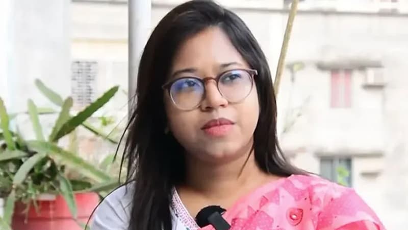 সংরক্ষিত নারী আসন: মনিরা শারমিনের মনোনয়নপত্র বাতিল