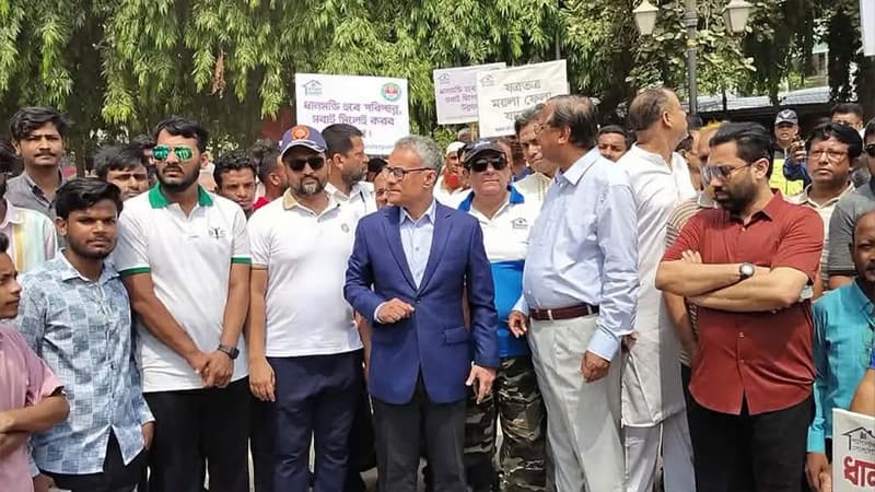 গ্যাসচালিত যানবাহনের ভাড়া আগের মতোই থাকবে: সড়ক পরিবহনমন্ত্রী