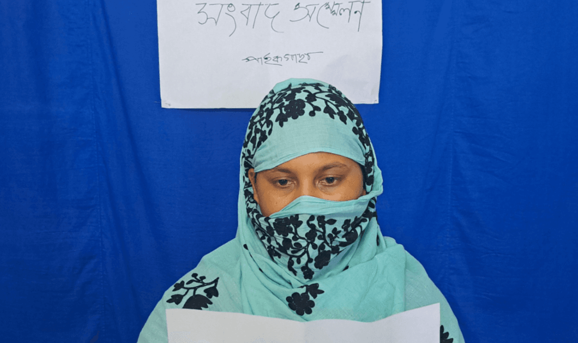 পাইকগাছায় গ্রাম পুলিশের বিরুদ্ধে প্রতারণা ও নির্যাতনের অভিযোগে সংবাদ সম্মেলন