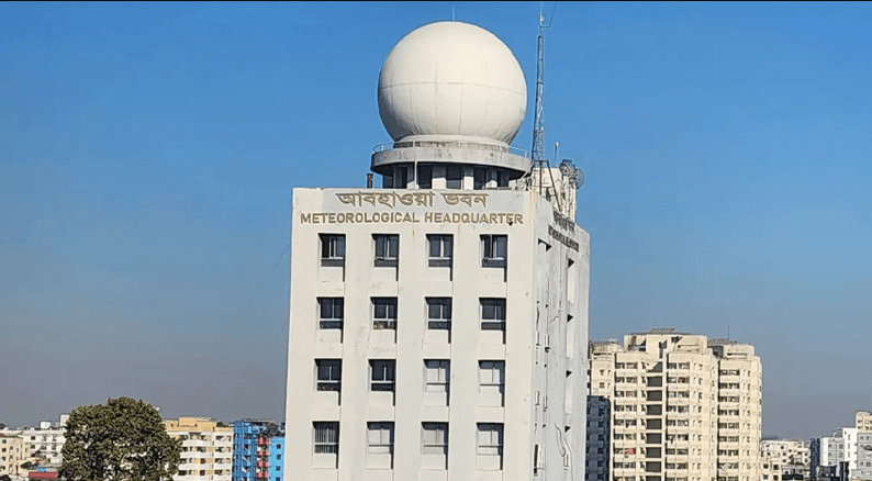 ঢাকাবাসীর জন্য স্বস্তির খবর: কমতে পারে ভ্যাপসা গরম, আট বিভাগেই বৃষ্টির পূর্বাভাস