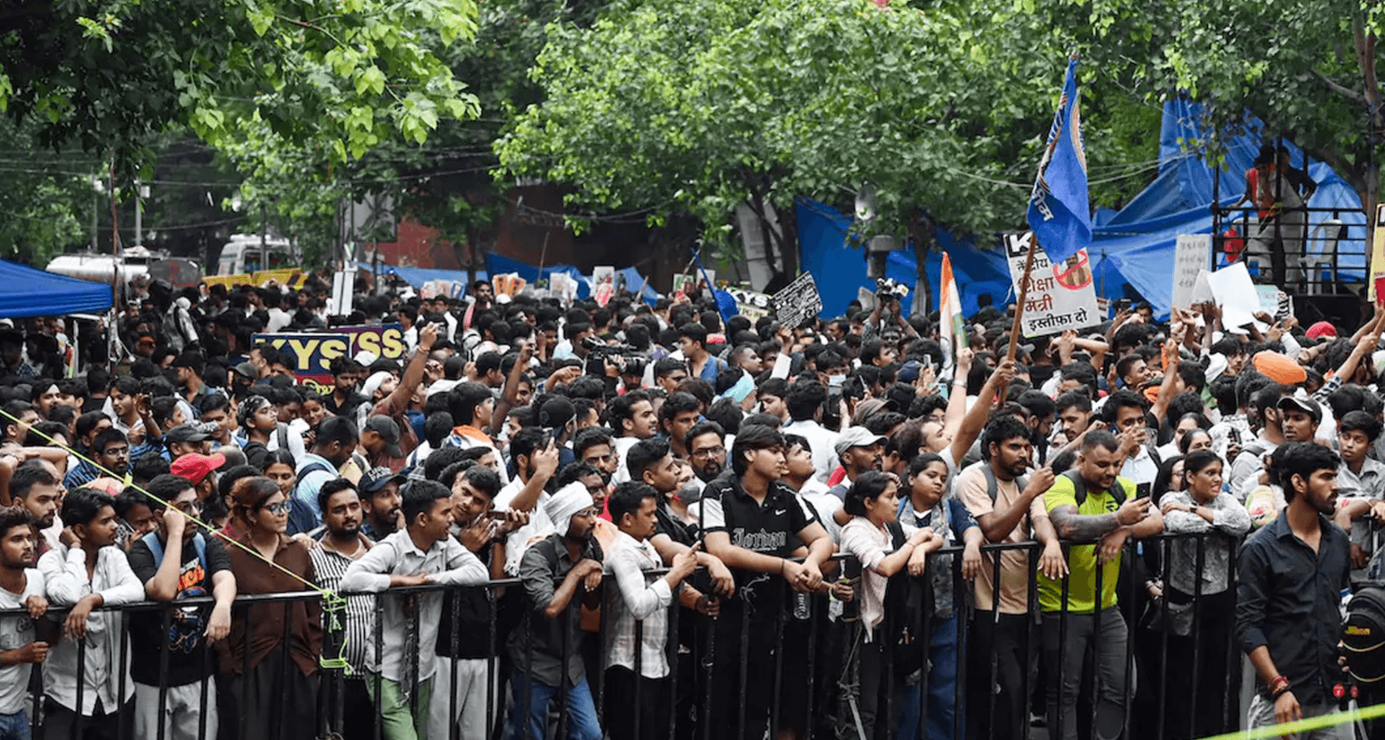 জন্তর মন্তরে বিক্ষোভ ঘিরে উত্তেজনা, শিক্ষামন্ত্রীর পদত্যাগ দাবি রাহুলের