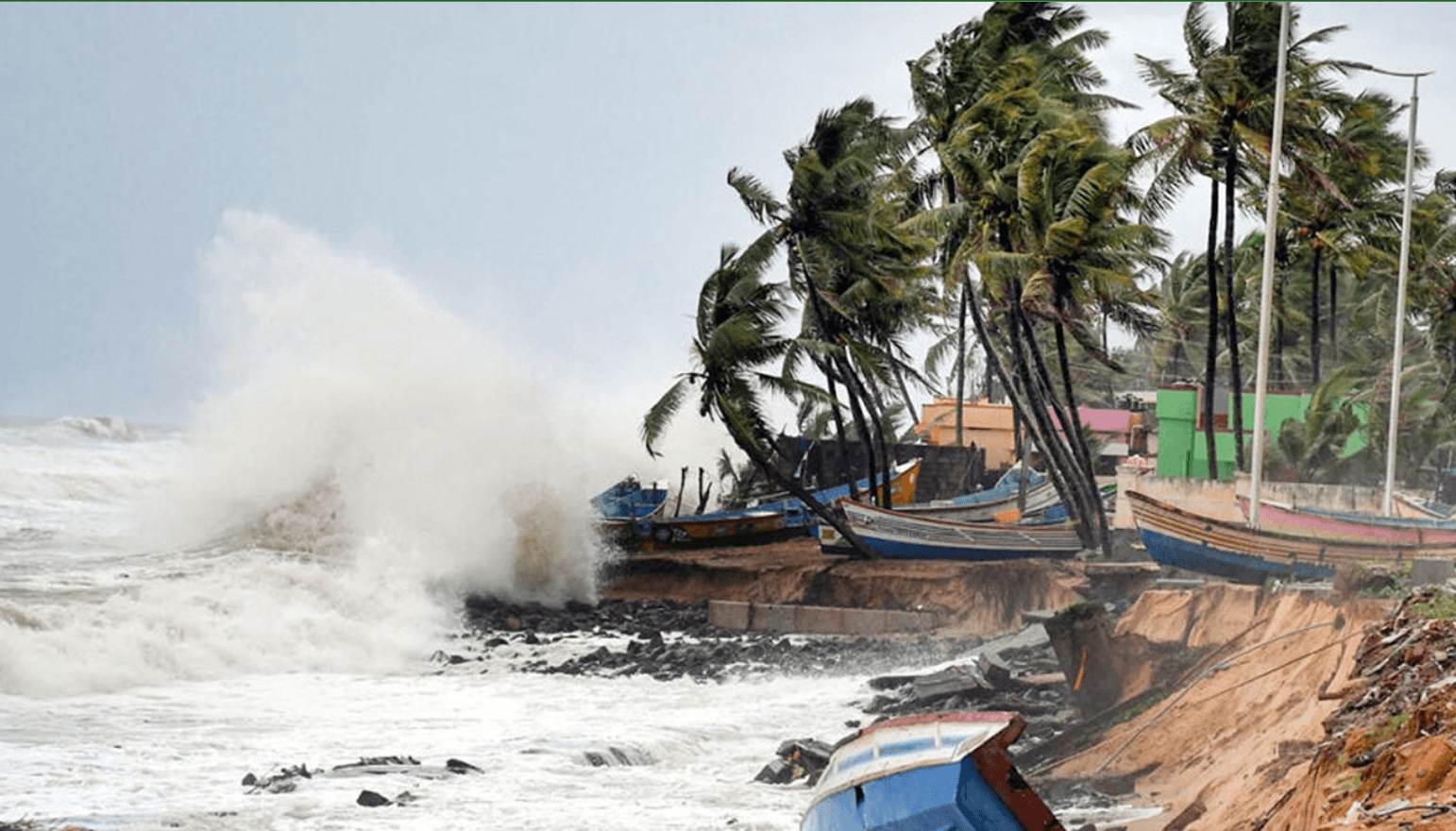 চট্টগ্রাম-বরিশালে ভারী বৃষ্টির আশঙ্কা, নদীবন্দরে সতর্ক সংকেত