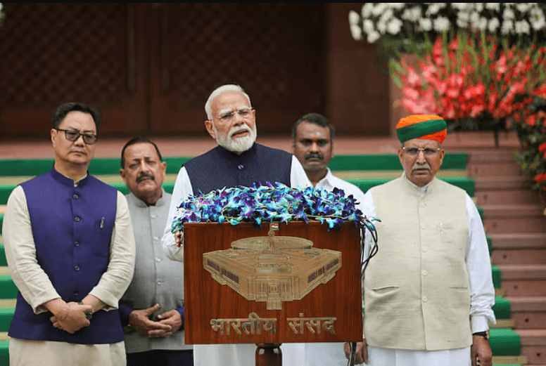 প্রশ্নপত্র ফাঁস ইস্যুতে বিক্ষোভ: মোদির ভিডিও বার্তায় অসন্তুষ্ট আন্দোলনকারীরা