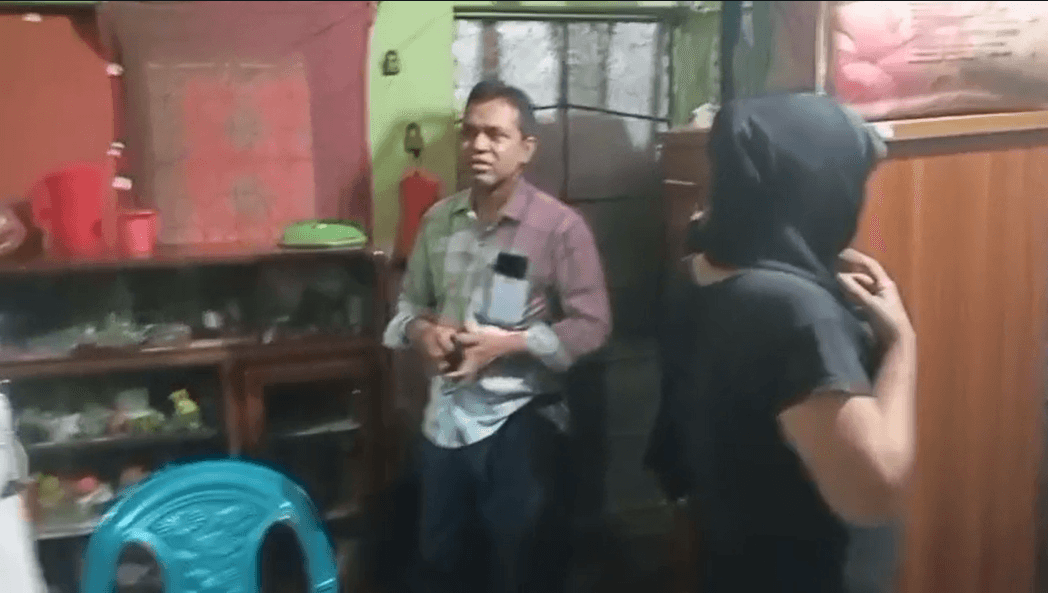 ফুলতলায় হানি ট্র্যাপে ফেলে জিম্মি ও মারধর: কথিত সাংবাদিকসহ গ্রেফতার ৩