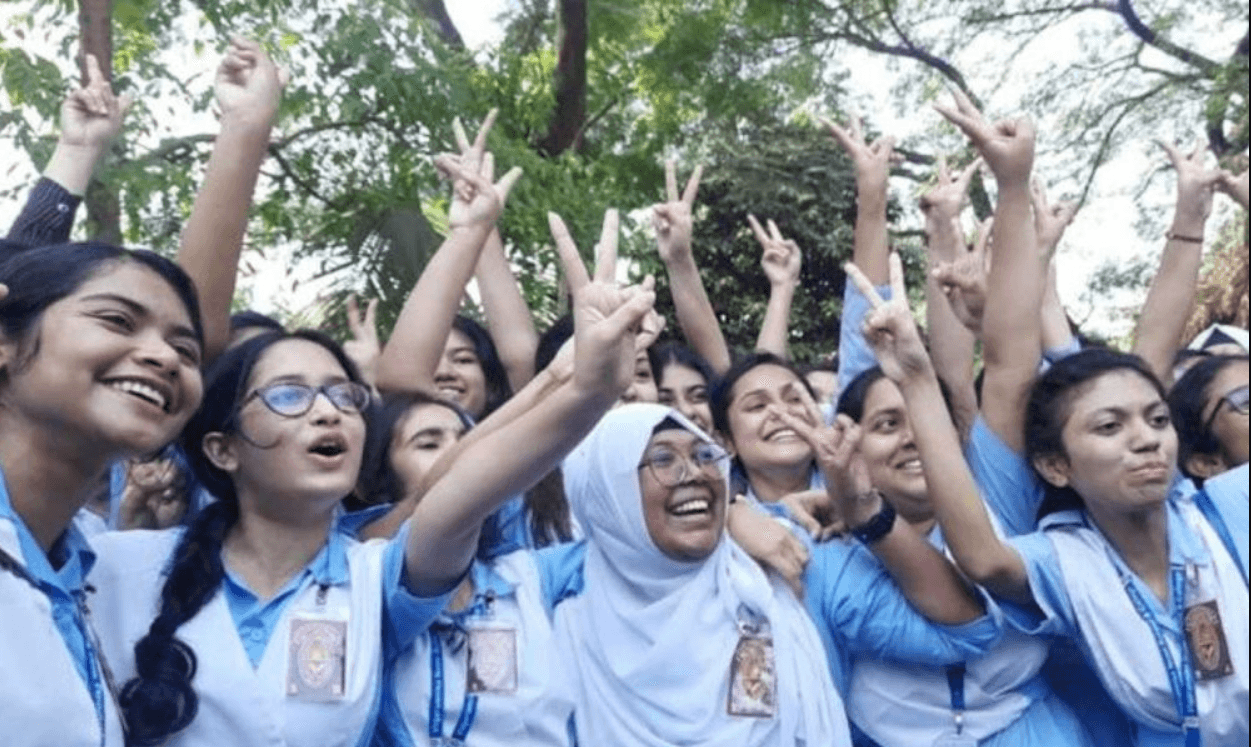 দিনাজপুর বোর্ডে এসএসসিতে পাসের হার ৫৮.০৫ শতাংশ, জিপিএ-৫ পেয়েছে ১৩ হাজার ৬৩৯ জন