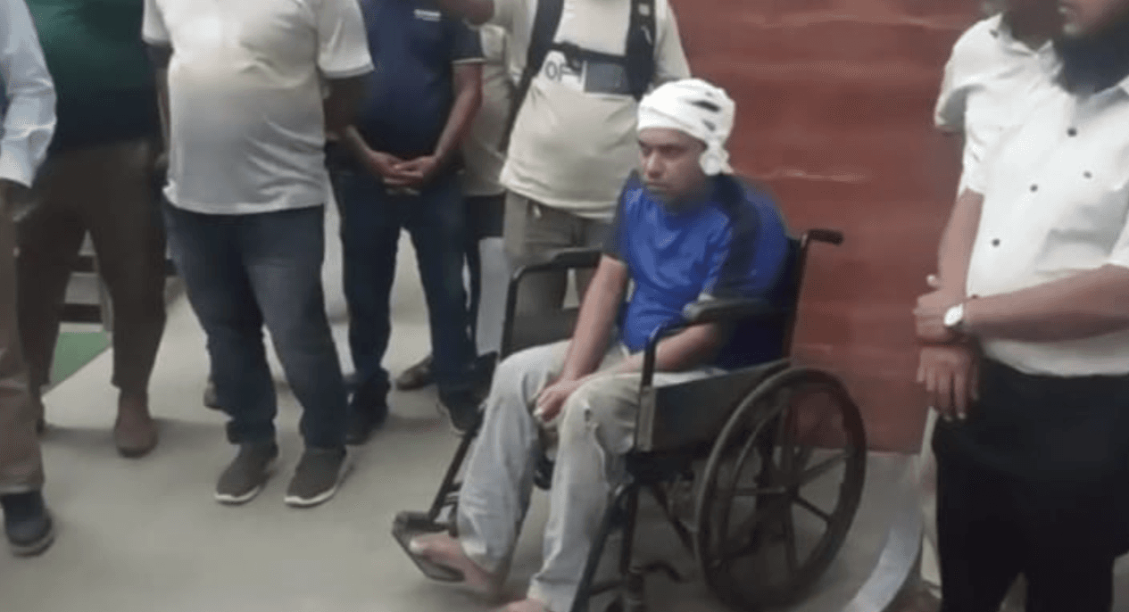 খুলনায় খাদ্য নিয়ন্ত্রক কর্মকর্তাকে কুপিয়ে জখম করেছে দুর্বৃত্তরা